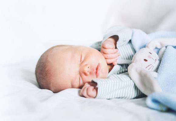 5 astuces et accessoires pour le sommeil de bébé